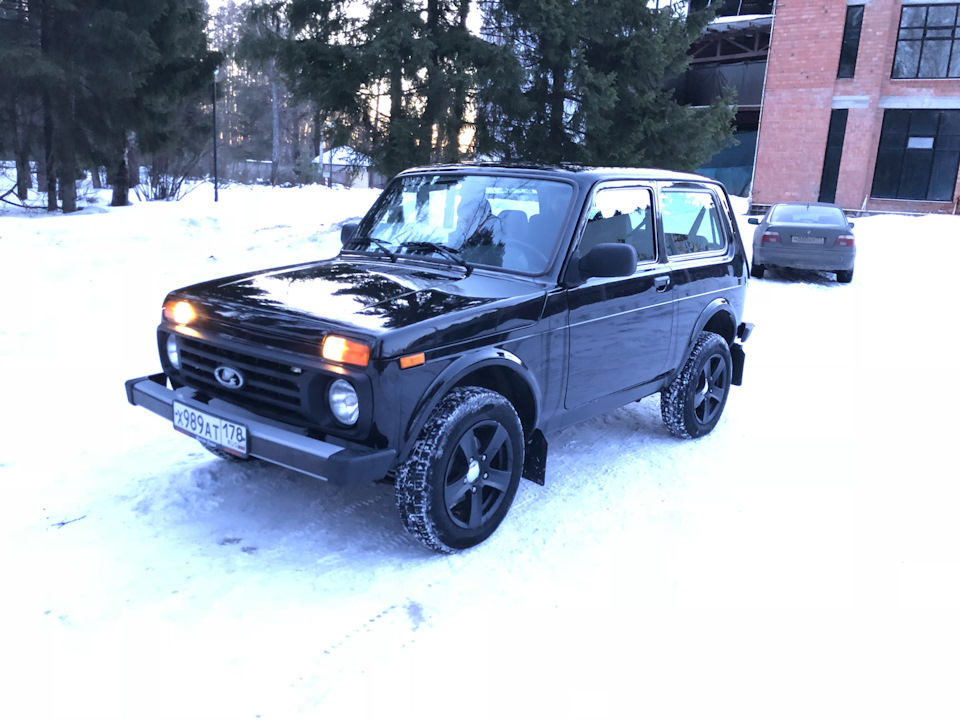 Нива блэк эдишн 2024 фото Фото когда только взял) - Lada 4x4 3D, 1,7 л, 2017 года покупка машины DRIVE2