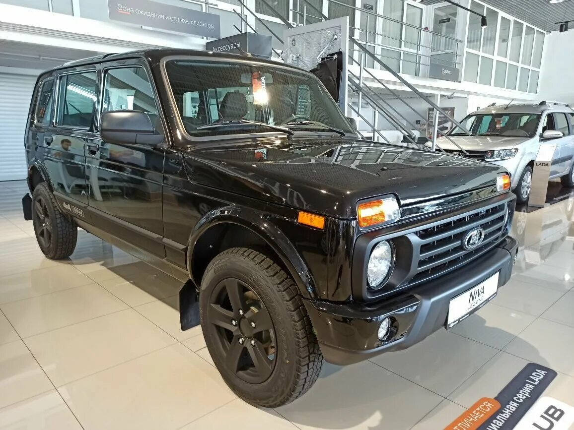 Нива блэк эдишн 2024 фото Купить новый Lada (ВАЗ) Niva Legend 2021-2024 1.7 MT (83 л.с.) 4WD бензин механи