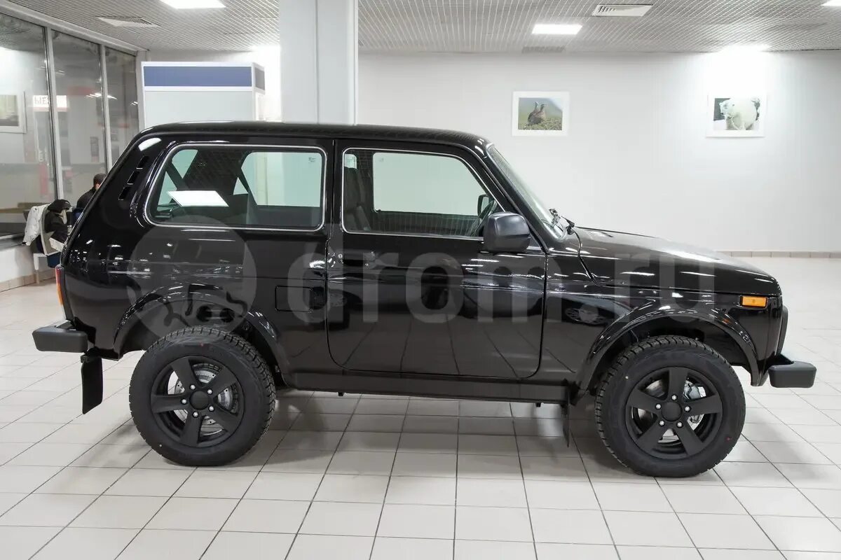 Нива блэк эдишн 2024 фото Лада 4x4 2121 Нива 1.7 MT Black Edition (09.2018 - 05.2019) - технические характ