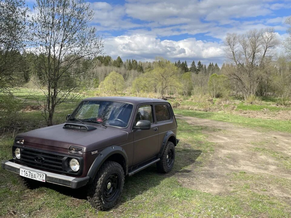 Нива блэк фото 0️⃣3️⃣ ✔ ️Расширители Torbik и стайлинг "Тачки Зверь" - Lada 4x4 3D, 1,7 л, 2012 года