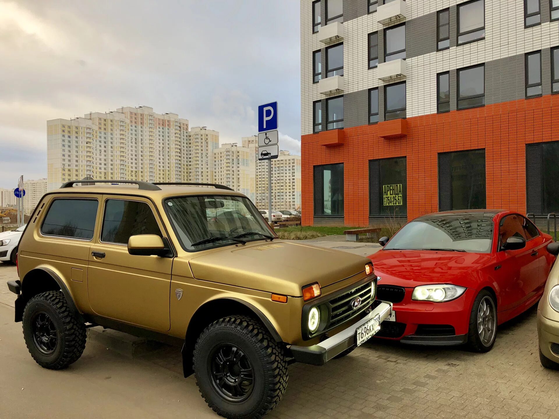 Нива бмв фото 135ая отправилась на зимовку - BMW 1 series Coupe (E82), 3 л, 2010 года наблюден