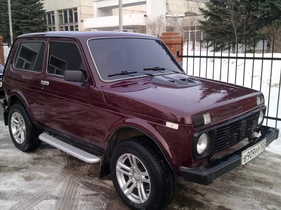 Нива бордовая фото Меняемся в лучшую сторону - Lada 4x4 3D, 1,7 л, 2010 года стайлинг DRIVE2