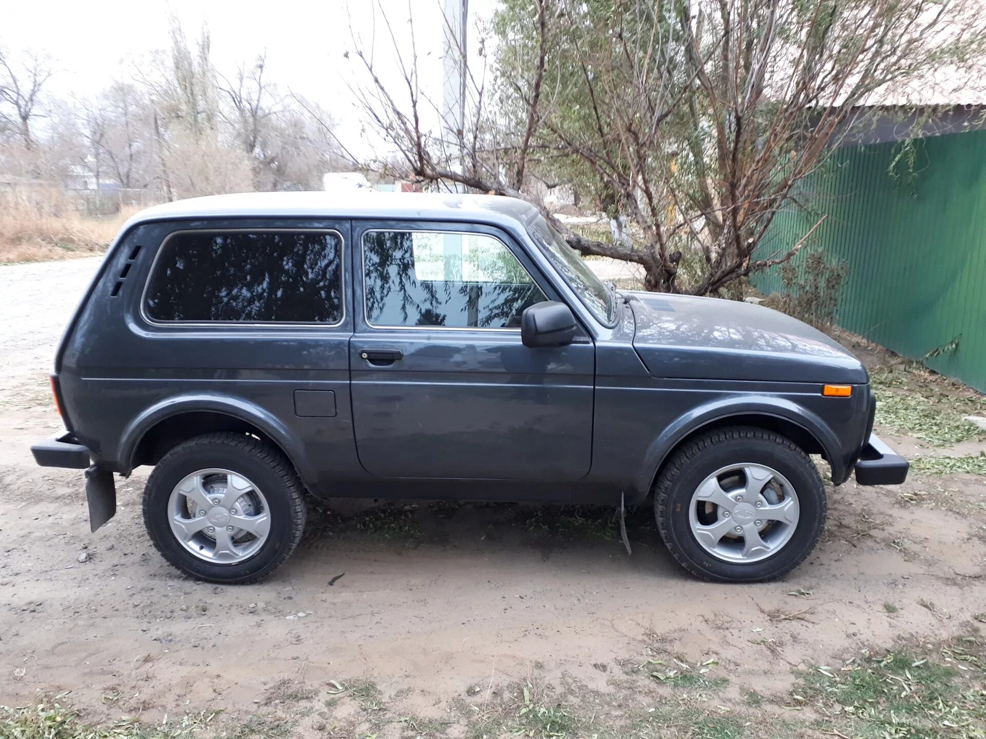 Нива борнео фото Зима близко товарищи! - Lada 4x4 3D, 1,7 л, 2018 года шины DRIVE2