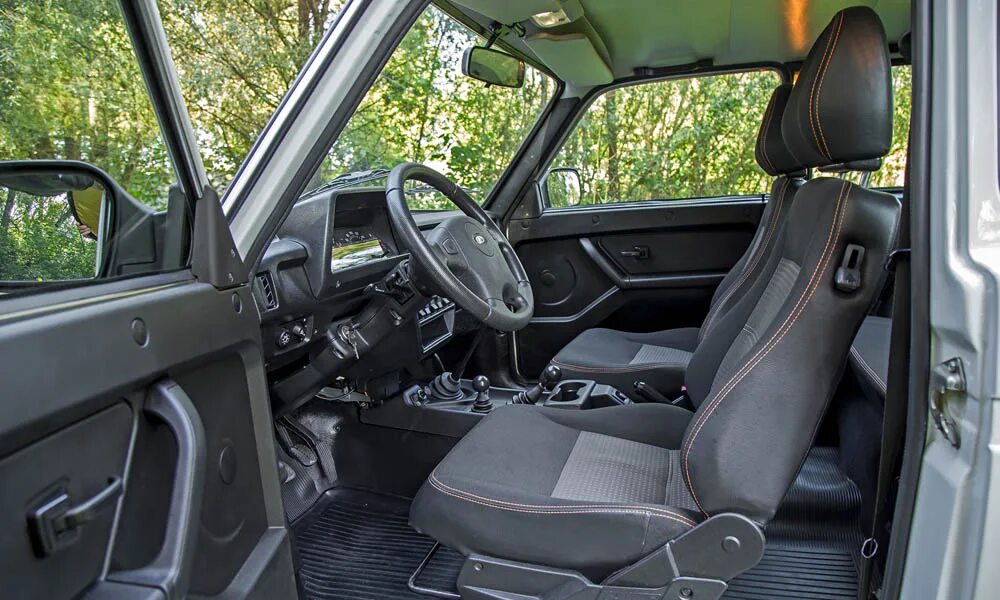 Нива бронто 2024 фото салона LADA Niva Legend Bronto 2024 - фото в новом кузове, фото салона и интерьера