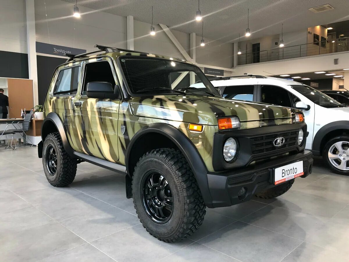 Нива бронто камуфляж фото Купить новый Lada (ВАЗ) 2121 (4x4) I Рестайлинг Bronto 1.7 MT (83 л.с.) 4WD бенз