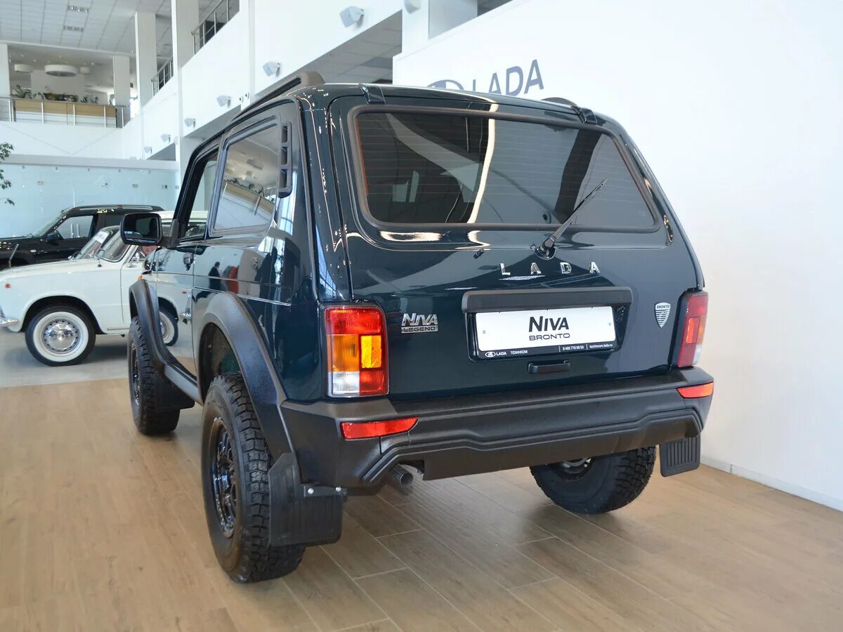 Нива бронто цвет несси фото Купить новый Lada (ВАЗ) Niva Legend 2021-2024 Bronto 1.7 MT (83 л.с.) 4WD бензин