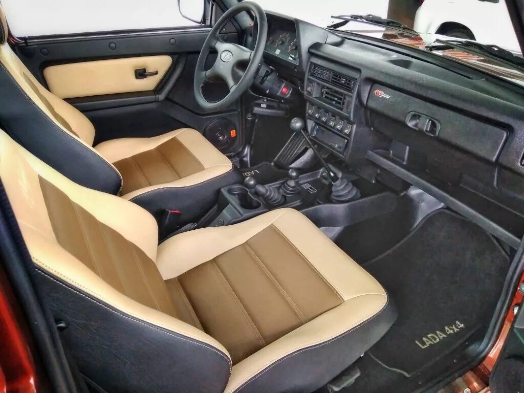 Нива бронто тюнинг салона Юбилей LADA 4x4 в дилерском центре АЛАН-АВТО 15 июля! :: Новостной портал города