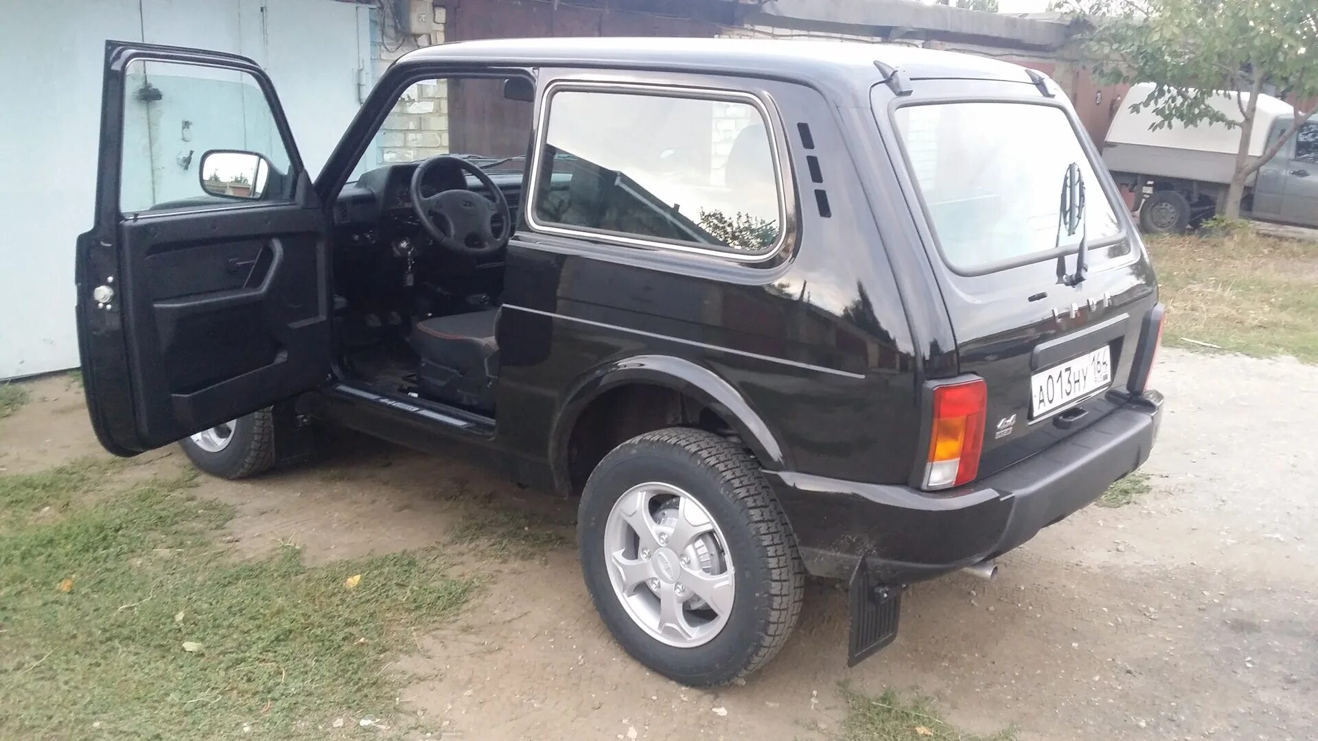 Нива черная пантера фото Lada 4x4 3D 1.7 бензиновый 2016 "Черная Пантера" на DRIVE2