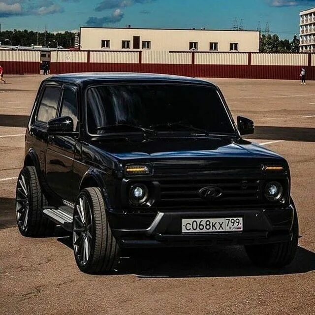 Нива черная тюнинг фото Wow Brutal car of-road Маленькие автомобили, Урбан, Роскошные яхты