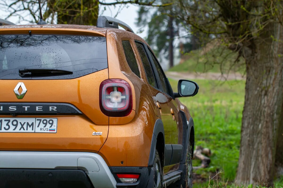 Нива дастер фото Как новый Renault Duster застрявший X-Trail вытаскивал Autospot Дзен