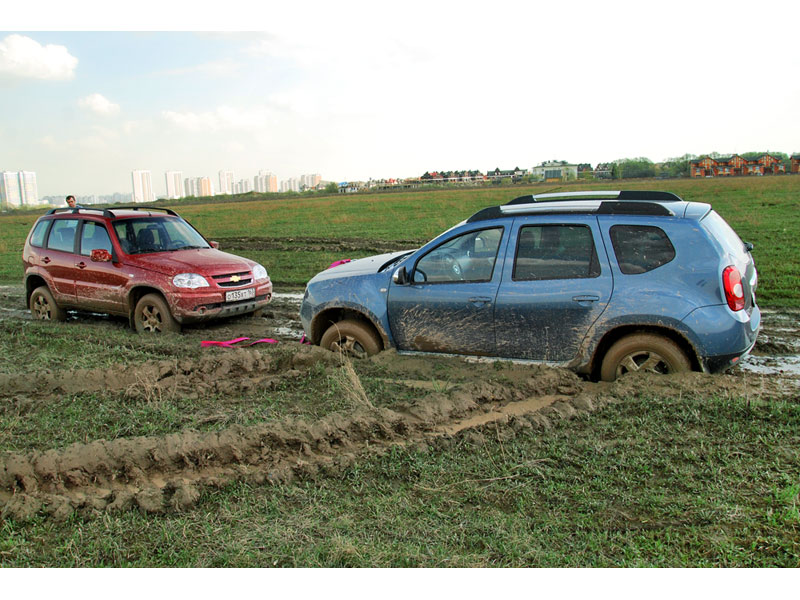 Нива дастер фото АВТОМОБИЛИ ВНЕДОРОЖНИКИ ТЕСТ Renault Duster 2012, Chevrolet Niva 2012