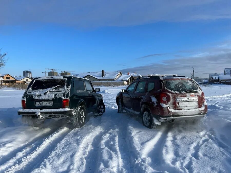 Нива дастер фото Renault Duster против Lada Niva 4x4. Кто кого?