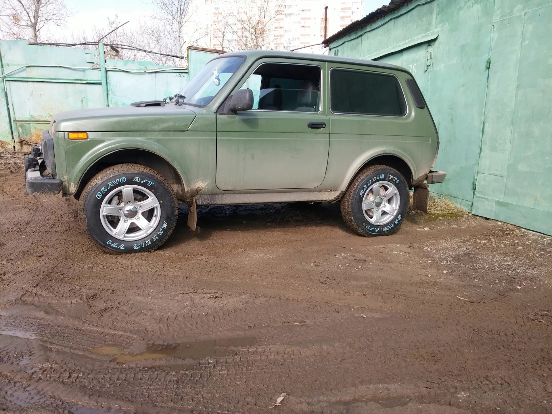 Нива диски r15 фото Переобулся - Lada 4x4 3D, 1,7 л, 2016 года колёсные диски DRIVE2