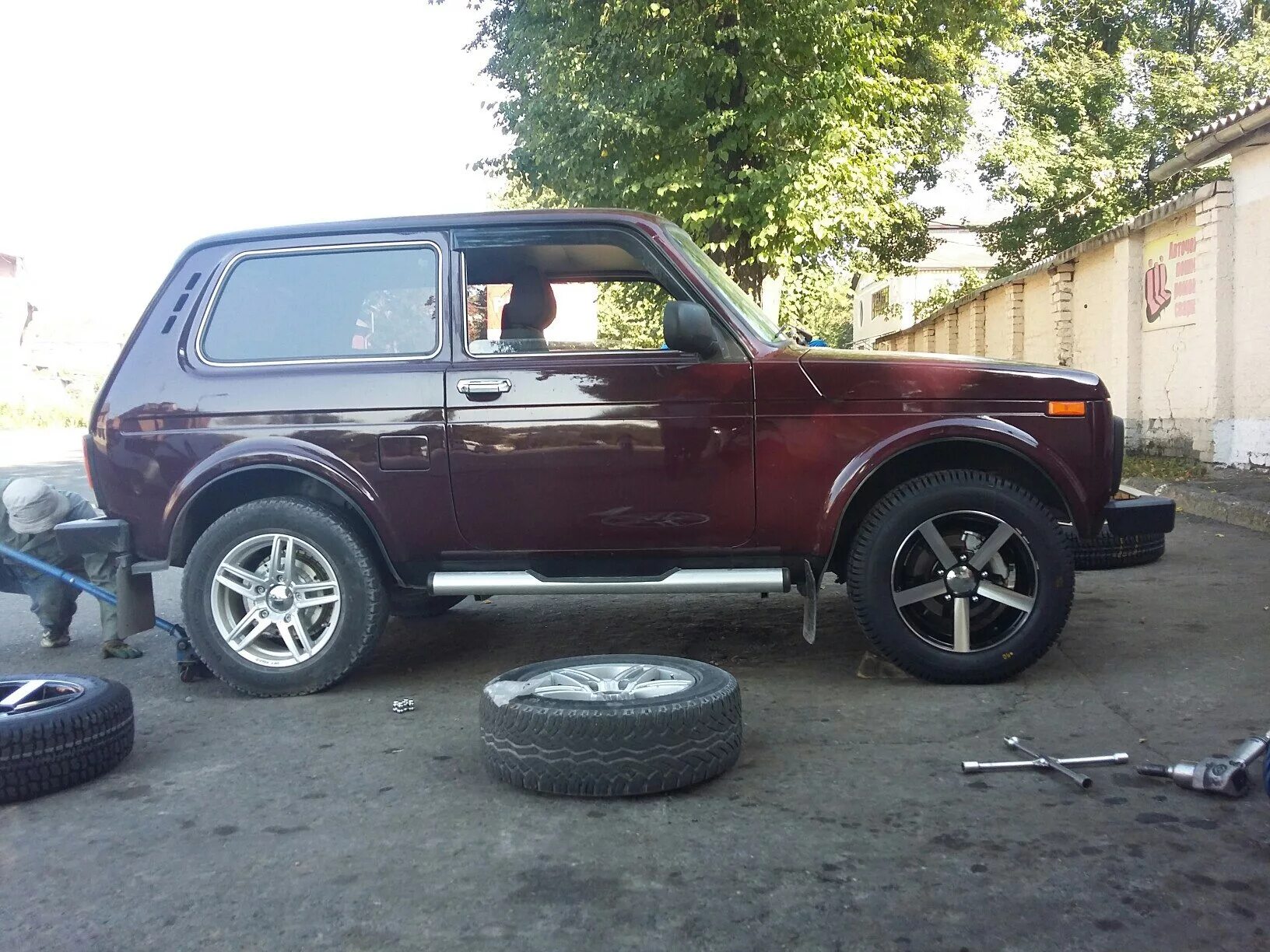 Нива диски r15 фото Замена колес - Lada 4x4 3D, 1,7 л, 2013 года колёсные диски DRIVE2