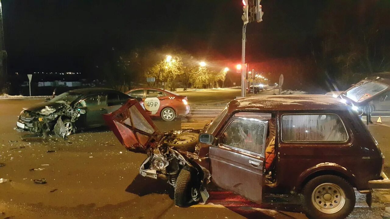 Нива дтп фото Автоледи на "Ниве" спровоцировала крупную аварию на Содышке - Владимир, декабрь 