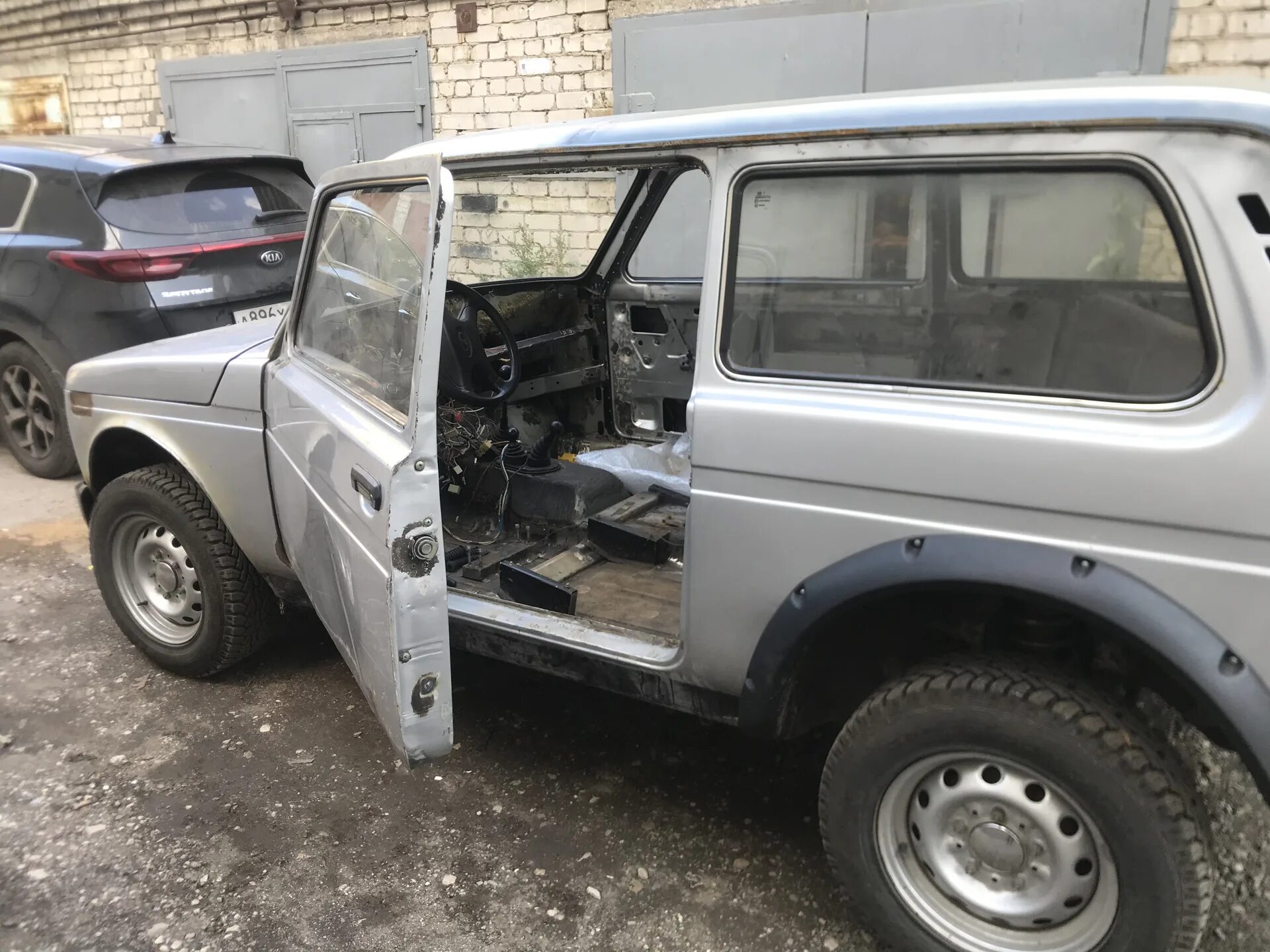 Нива дверь фото Урбан ограничители в старую дверь нивы (ч.2) - Lada 4x4 3D, 2 л, 2005 года кузов