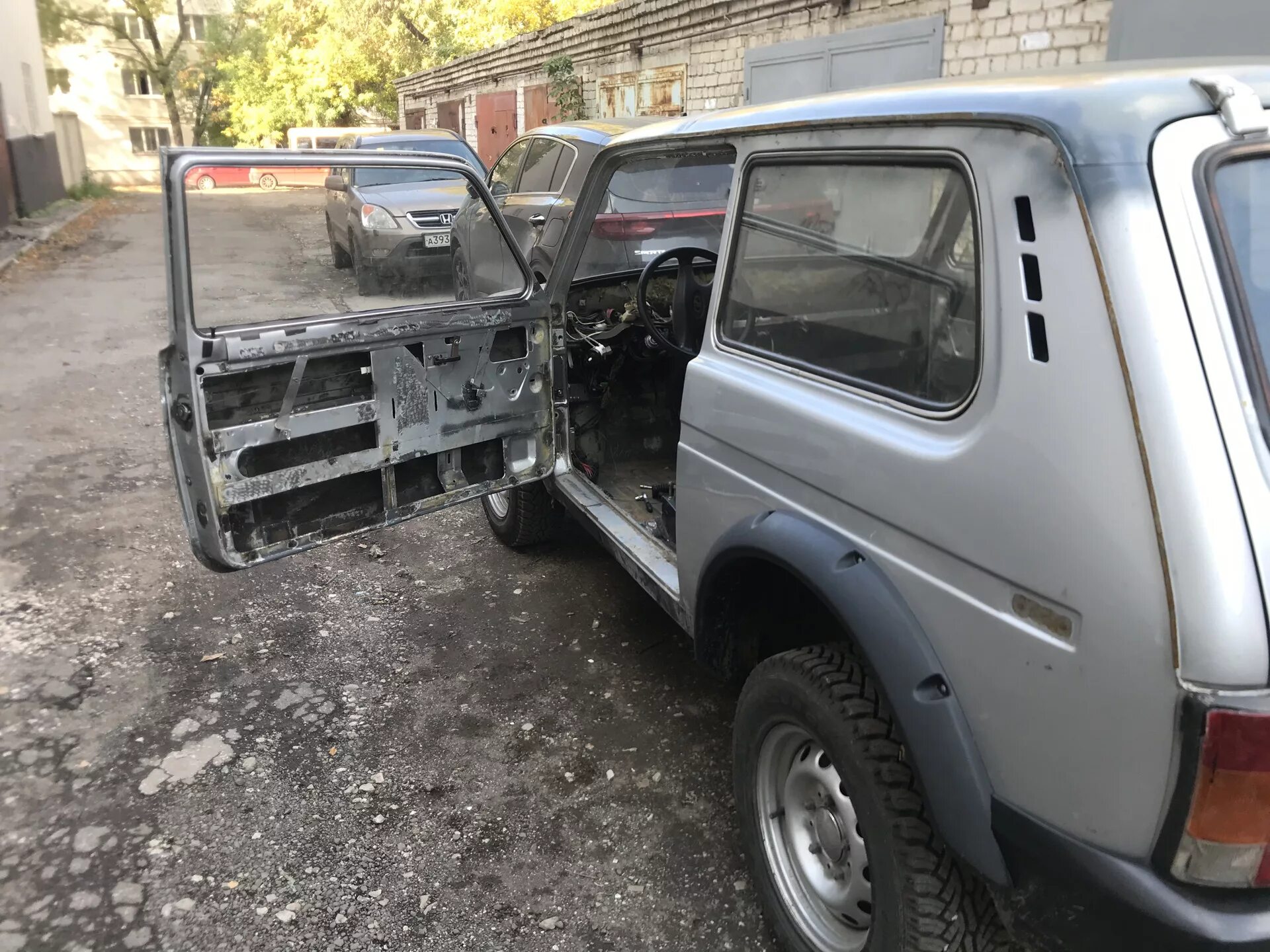 Нива дверь фото Урбан ограничители в старую дверь нивы (ч.2) - Lada 4x4 3D, 2 л, 2005 года кузов