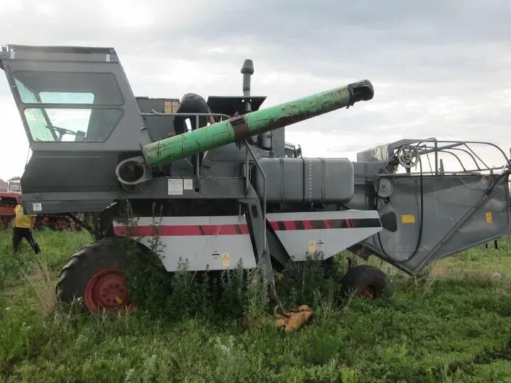 Нива эффект фото Зерноуборочный комбайн СК-5МЭ-1 "Нива-Эффект" - купить в Красном Яре, цена 276 0