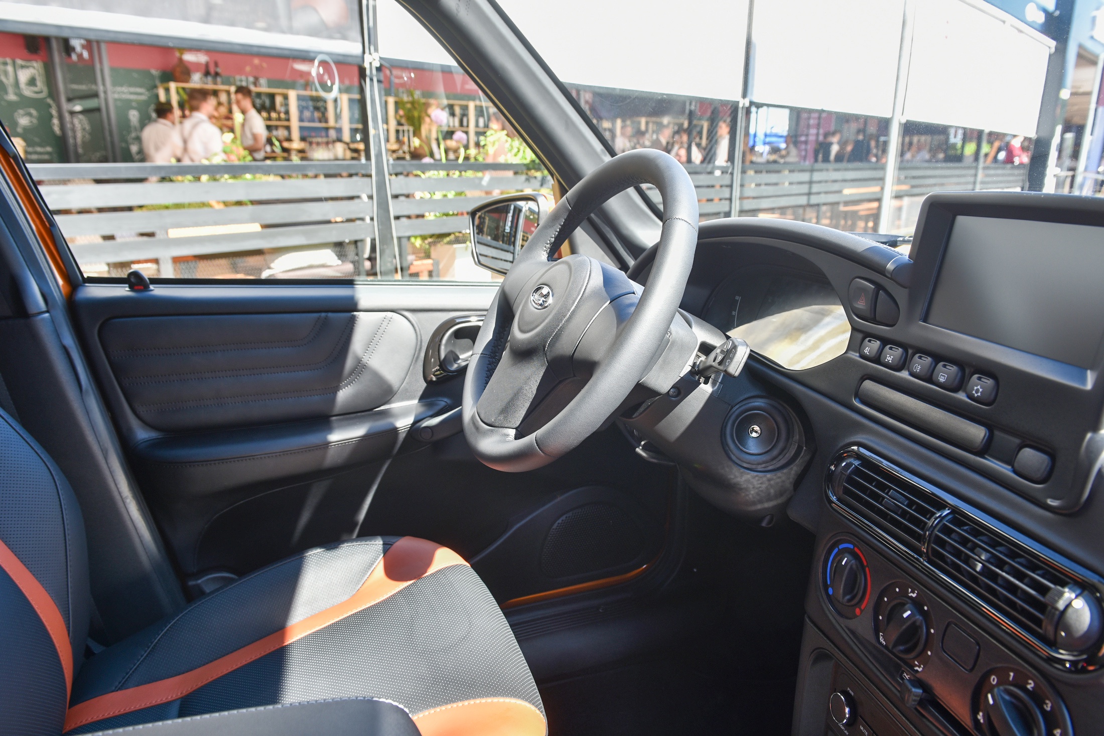 Нива электромобиль фото На ПМЭФ представили E-Niva на базе Lada Niva Travel - Российская газета