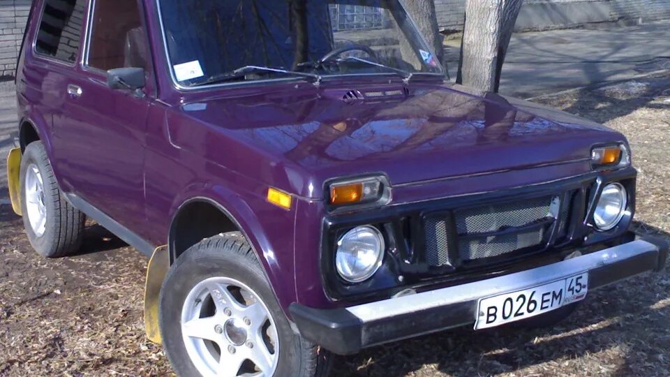 Нива фиолетовая тюнинг Lada 4x4 3D 1.7 бензиновый 2008 лимонный баклажан на DRIVE2