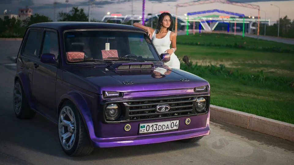 Нива фиолетовая тюнинг летний фотосет - Lada 4x4 3D, 1,7 л, 1982 года фотография DRIVE2