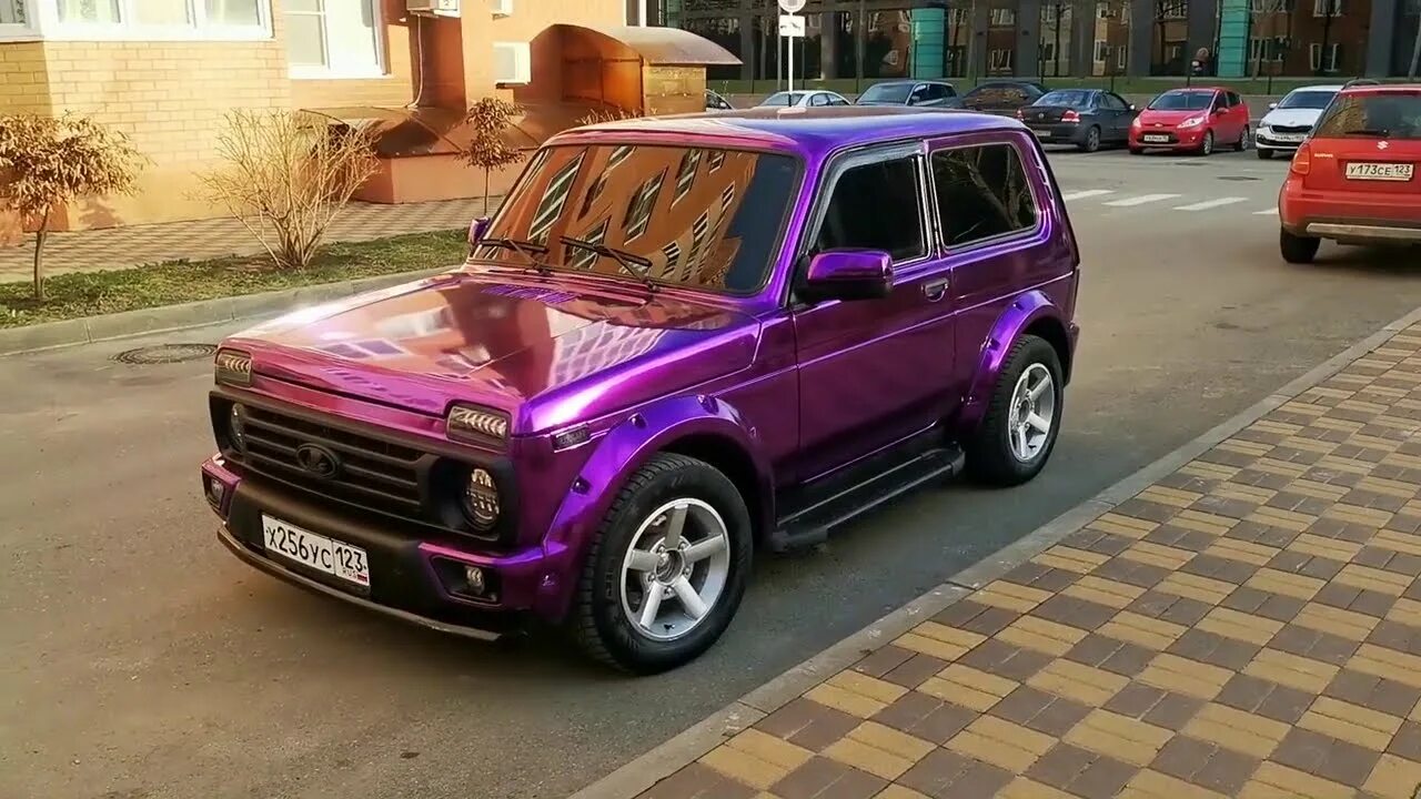 Нива фиолетовая тюнинг Космический цвет за 15тыс руб Фиолетовый хром! Оклейка Niva urban в пленку - You