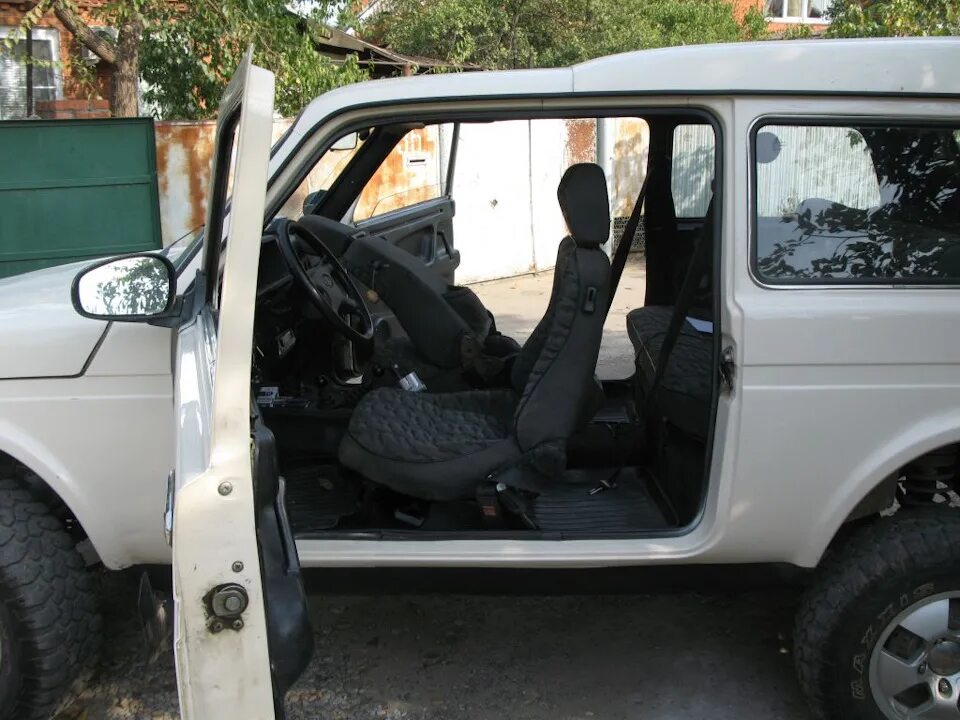 Нива фора фото салона Из истории о ниве бронто ФОРА - Lada 21218 Фора, 1,7 л, 2002 года просто так DRI