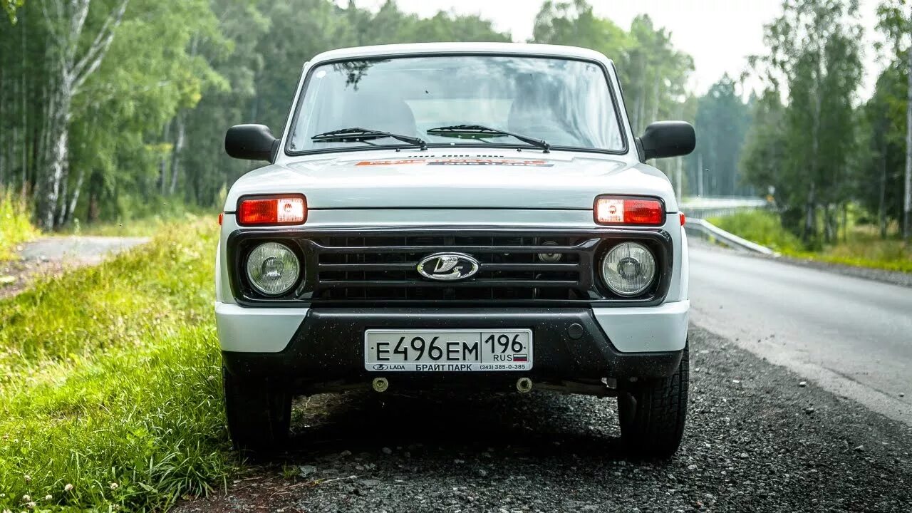 Нива фото спереди Открытка юбиляру: видеообзор Lada 4x4 Urban - YouTube