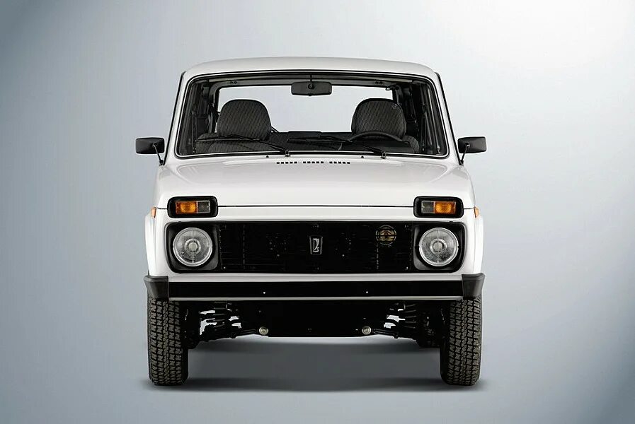 Нива фото спереди Купить Лада Нива Легенд 4х4 3д от 9750 Рмес Цены на новые Lada Niva Legend 3дв 