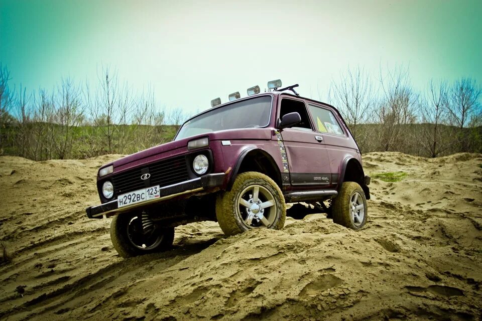 Нива фото сверху 100 к пафосу - Lada 4x4 3D, 1,7 л, 2003 года фотография DRIVE2
