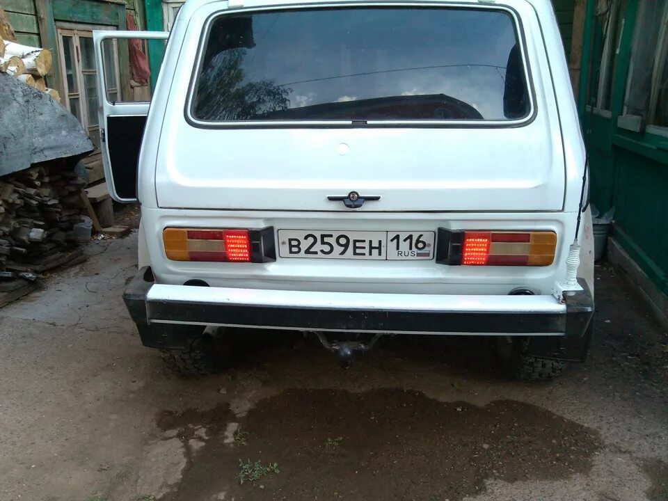 Нива фото сзади Пересвет задних фонарей 2106/нива 2121 - Сообщество "Светодиодный Тюнинг" на DRI