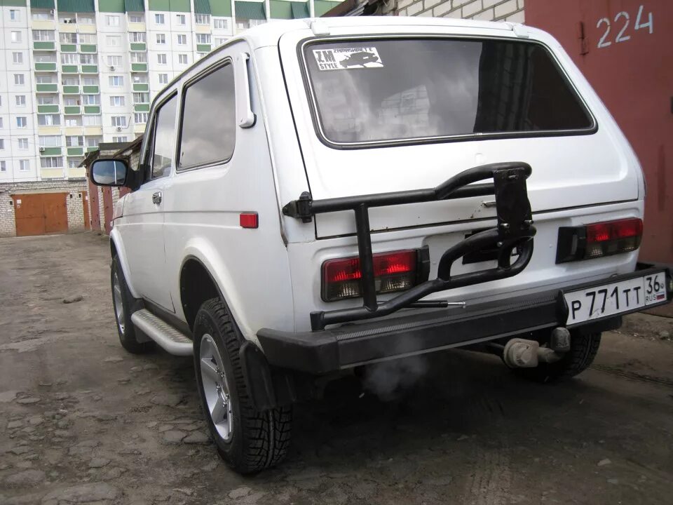 Нива фото сзади Про колеса, брызговики и "калитку" - Lada 4x4 3D, 1,7 л, 1988 года плановое ТО D