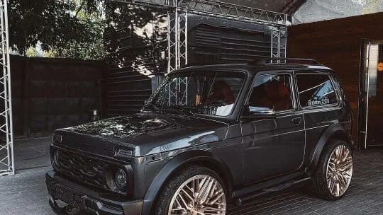 Нива городской тюнинг Lada 4x4 3D 1.7 бензиновый 2020 на DRIVE2