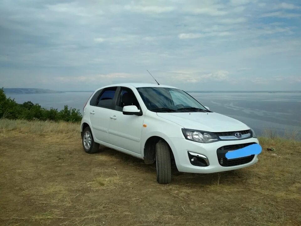 Нива гранта фото Купить б/у Lada (ВАЗ) Kalina II 1.6 AT (98 л.с.) бензин автомат в Энгельсе: белы