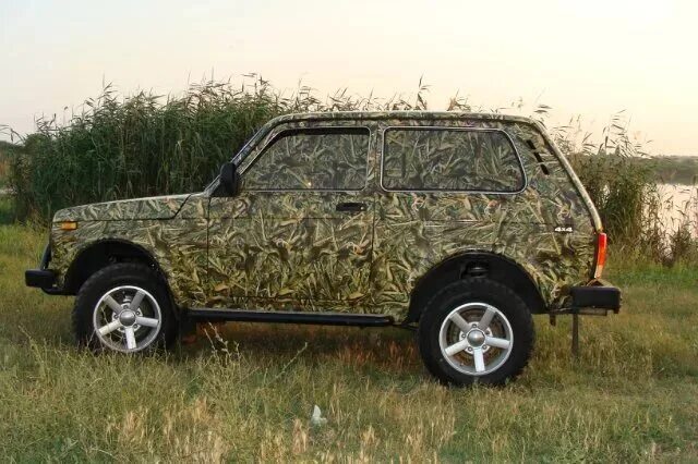 Нива хаки фото Закамуфлироваться - Lada 4x4 3D, 1,7 л, 2016 года тюнинг DRIVE2