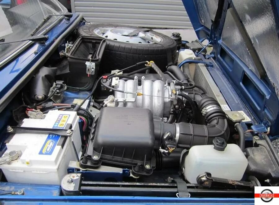 Нива инжектор фото под капотом Лада Нива 4х4 (Lada Niva 4x4) 21213 с двигателем ВАЗ 21213 1.7 8v 79 л.с - досто