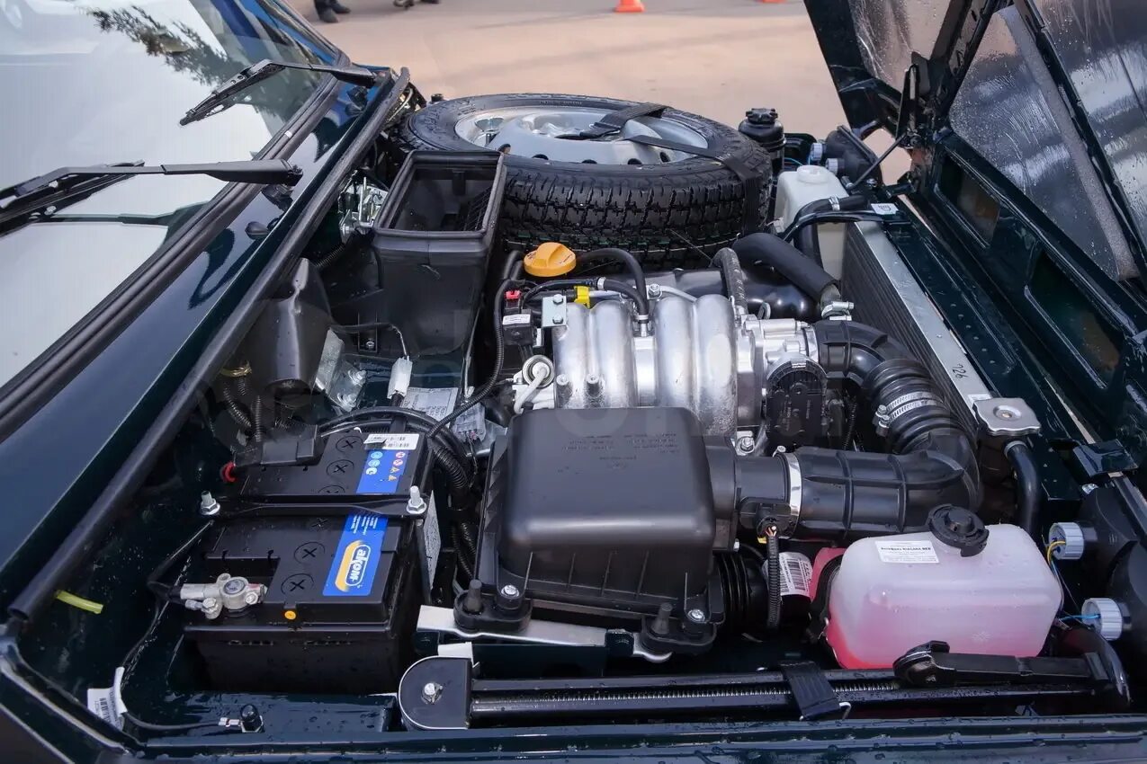Нива инжектор фото под капотом Лада 4x4 2121 Нива 1.7 MT Стандарт (01.2012 - 01.2015) - технические характерист