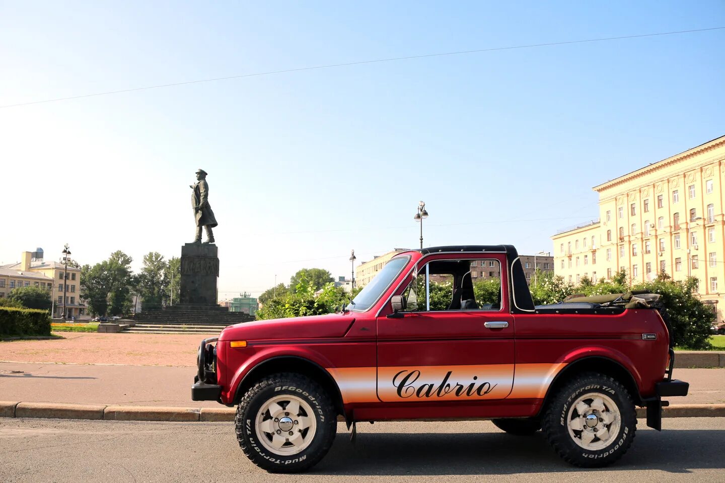 Нива кабриолет фото Родные наклейки и фотосессия - Lada 4x4 3D, 1,6 л, 1987 года своими руками DRIVE