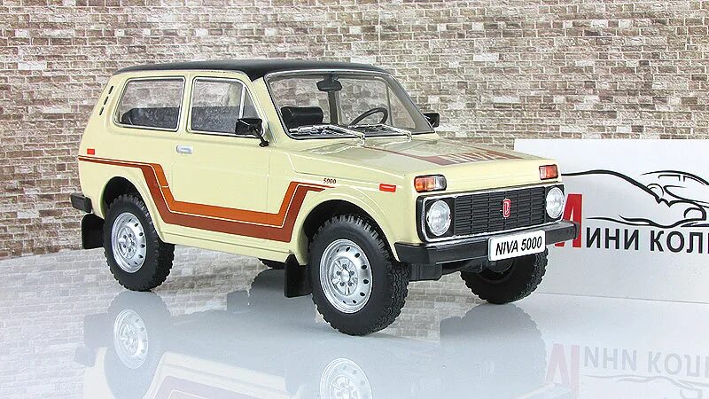 Нива калифорния фото 1:18 LADA Niva California 1981 Crеme (IST Models) Масштабная коллекционная модел