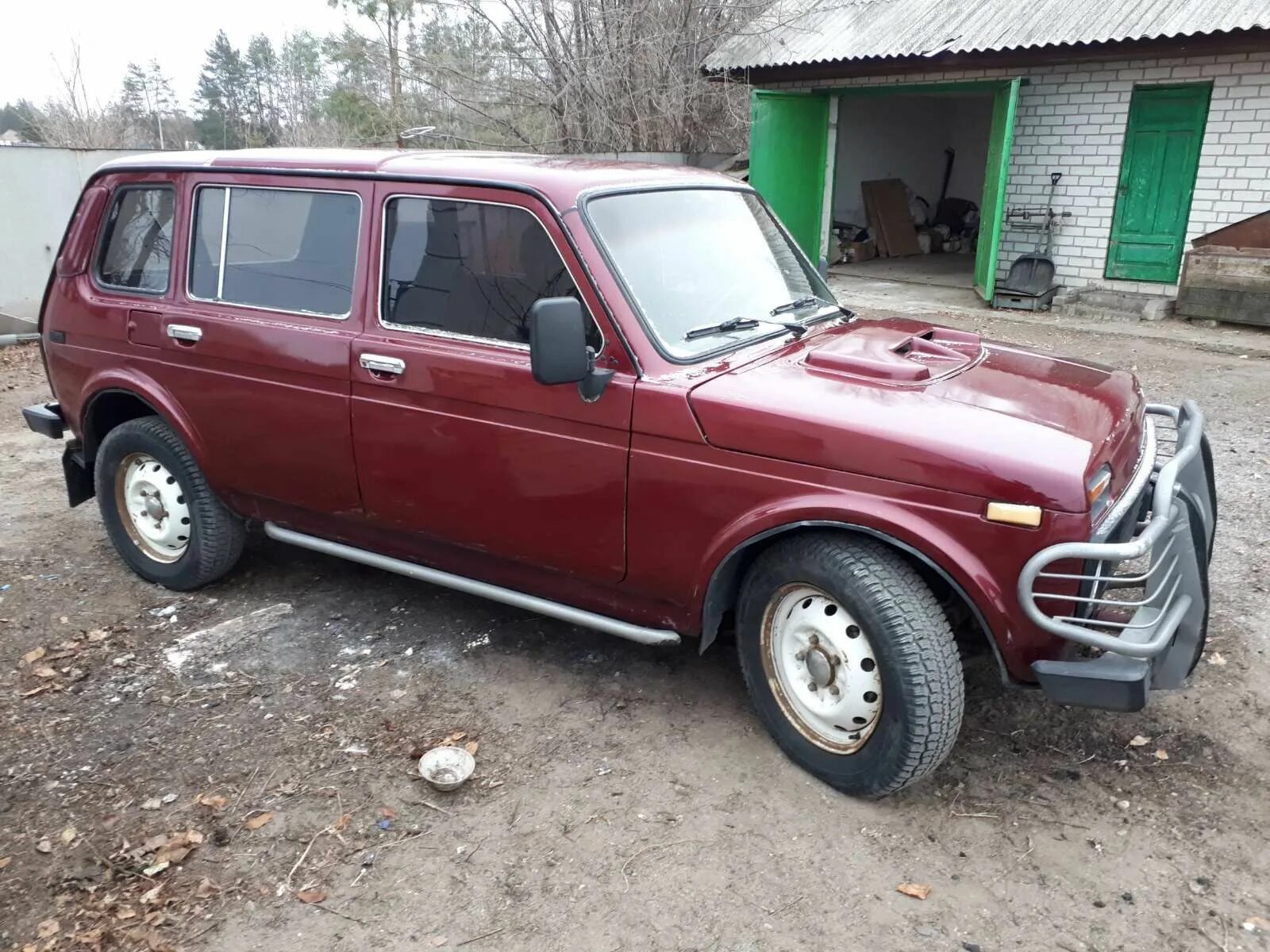 Нива кедр фото Нива - ВАЗ в Марковка - OLX.ua