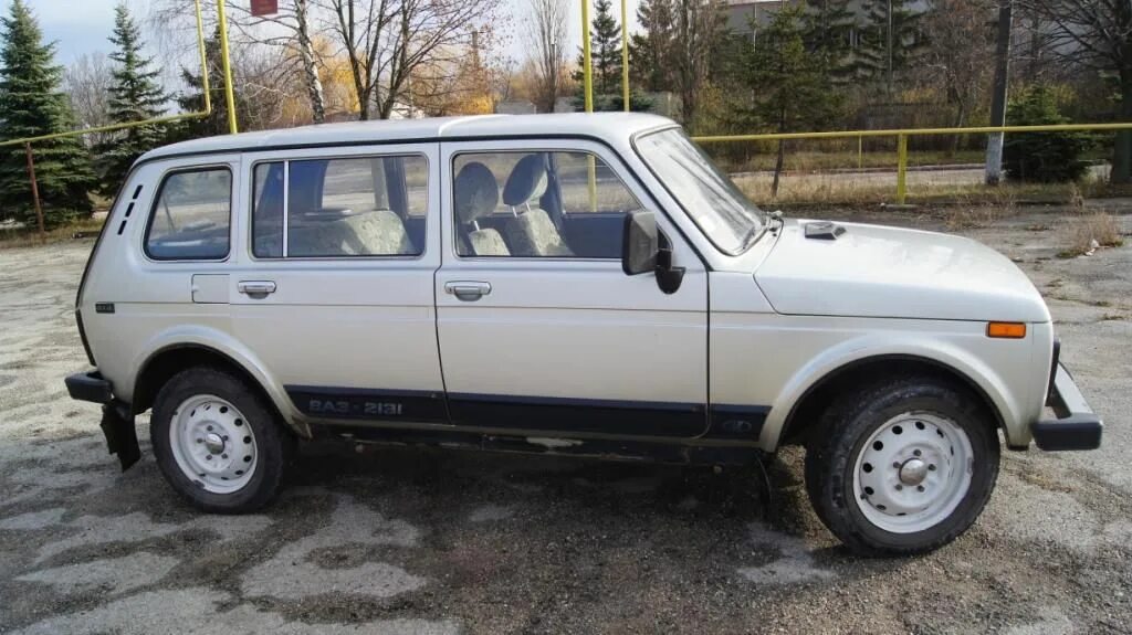 Нива кедр фото Lada (ВАЗ) 2131 Нива, 2010 г., бензин, механика, купить в Гомеле - фото C95
