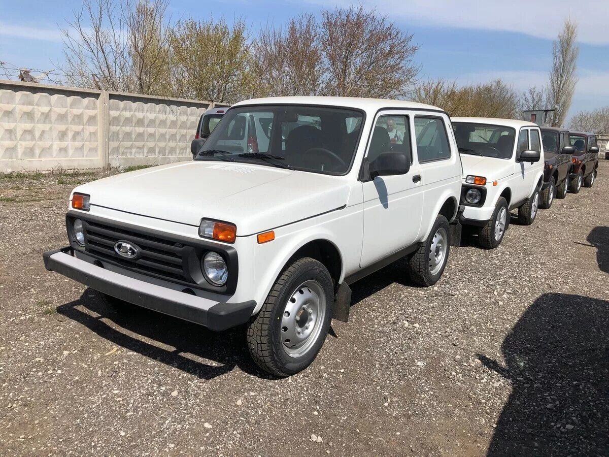 Нива классик фото Купить б/у Lada (ВАЗ) 2121 (4x4) I Рестайлинг 1.7 MT (83 л.с.) 4WD бензин механи