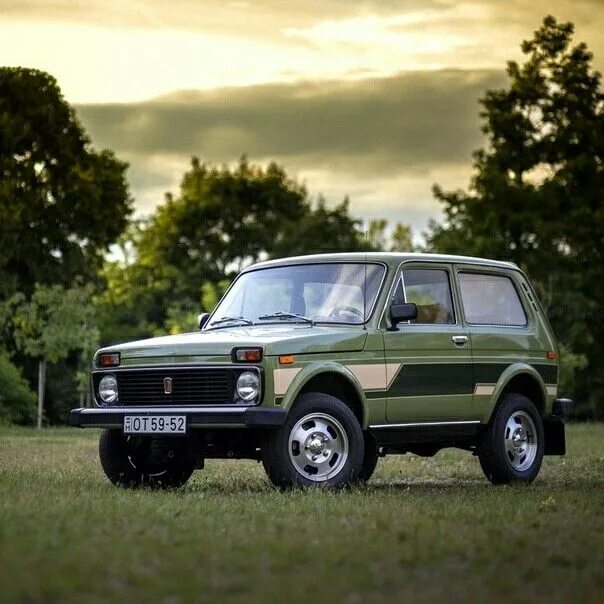 Нива классика фото Пин от пользователя Alberto Marin на доске Motos & Autos Классические автомобили