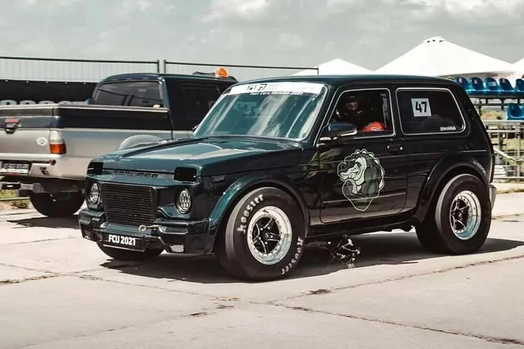 Нива крутой тюнинг Эти парни сделали невозможное: простая Lada Niva круче "заряженного" BMW X5
