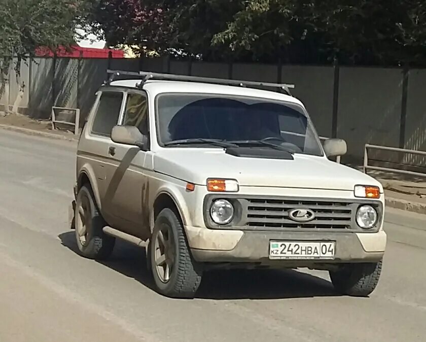 Нива куб фото "242 HBA 04" фото ВАЗ (Lada) 2121 Нива. Казахстан