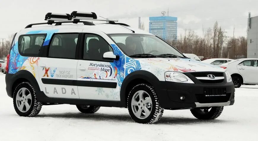 Нива ларгус фото Коммерческие и пассажирские Lada Largus получили новые комплектации