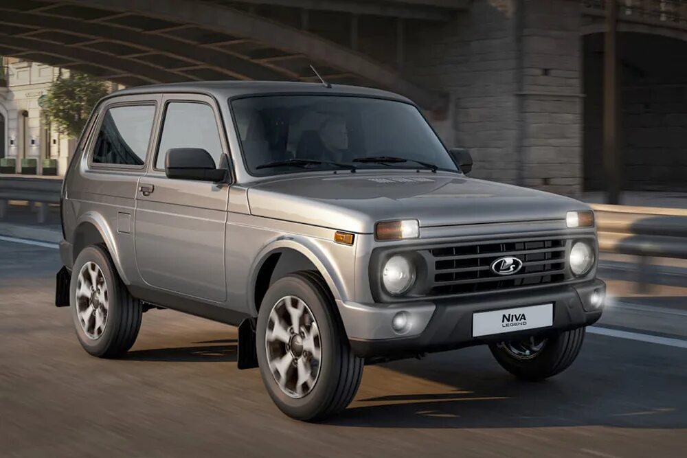 Нива ледженд фото Lada увеличила продажи в июле. Niva оказалась популярнее Largus - Российская газ