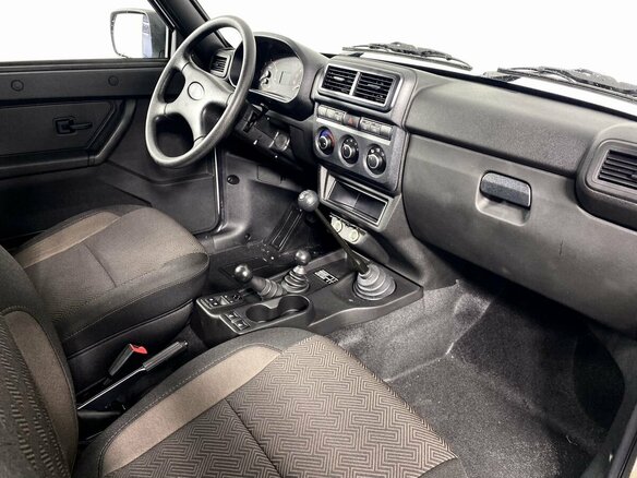 Нива легенд 2024 фото салона Купить новый Lada (ВАЗ) Niva Legend 2021-2024 Euro-2 1.7 MT (83 л.с.) 4WD бензин