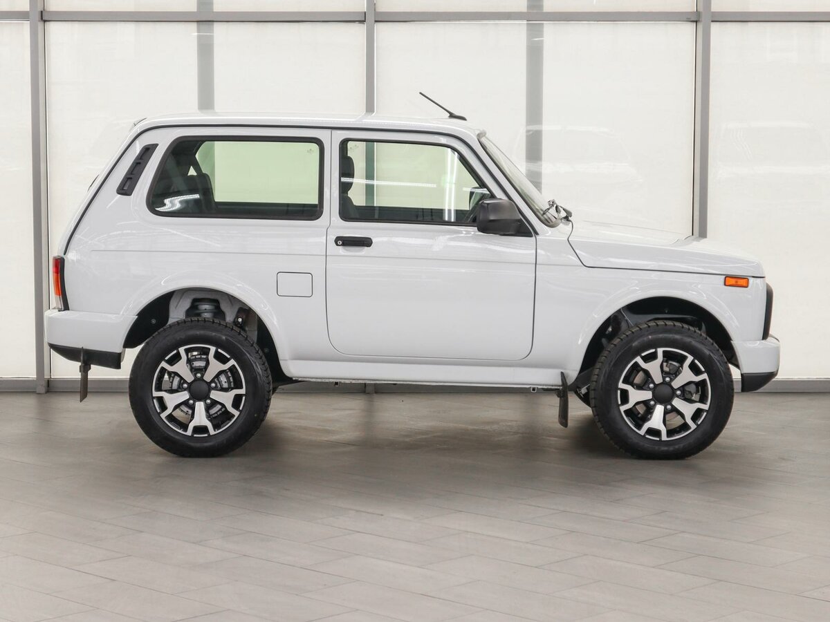 Нива легенд 2024 тюнинг купить Купить б/у Lada (ВАЗ) Niva Legend 2021-2024 1.7 MT (83 л.с.) 4WD бензин механика