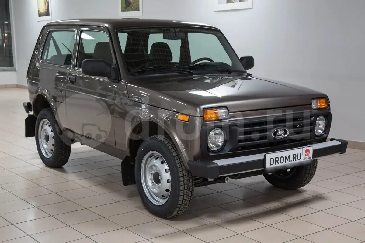 Нива легенд кориандр фото Лада 4x4 2121 Нива 1.7 MT Люкс Кондиционер Металлик (01.2018 - 08.2018) - технич